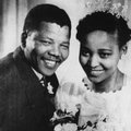 Mirė buvusi Nelsono Mandelos žmona Winnie Mandela