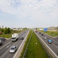 Остановлено движение на магистрали Вильнюс-Клайпеда: столкнулись тягачи