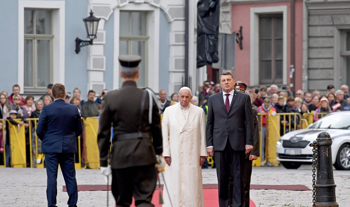 Pope Francis and Latvian President Raimonds Vējonis