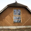 „Šiaudinukų“ savininkai džiaugiasi labiau nei įsigiję betoninius namus