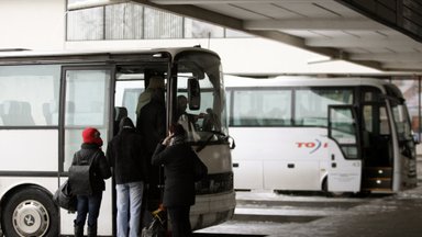 Bręsta problema dėl keliavimo autobusais: reisų mažėja, regionai gali likti be susisiekimo