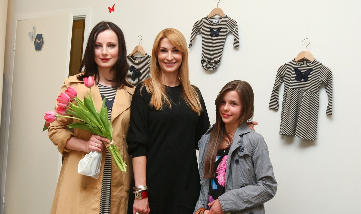 Agnė Kuzmickaitė, Daina Bosas su dukra