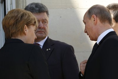 Piotras Porošenka, Angela Merkel ir Vladimiras Putinas