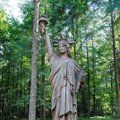 Norint aplankyti Laisvės statulą nebūtina vykti į Niujorką: šalia Platelių stebina medinė jos kopija