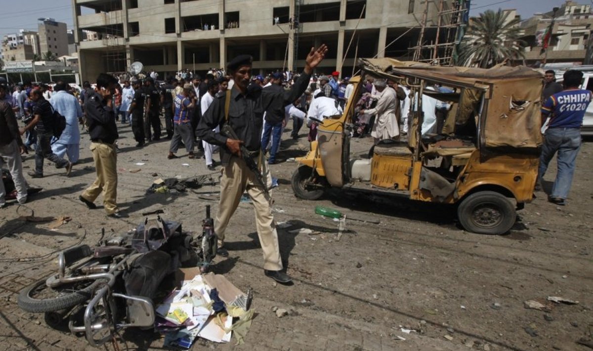 Pakistane įvyko sprogimas prie mečetės