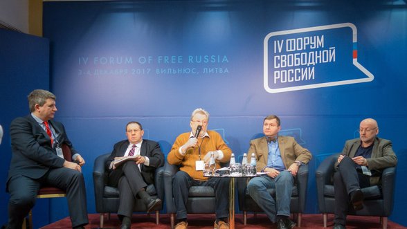 Free Russia Forum closes in Vilnius