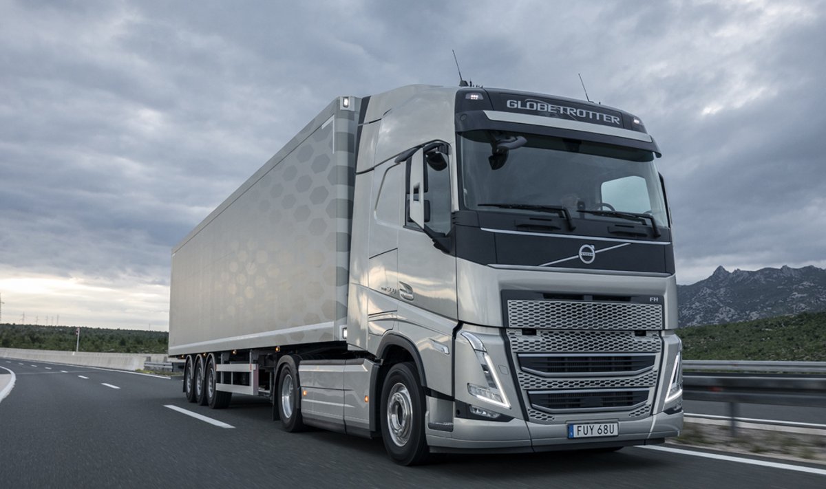 "Volvo Trucks" pristato naujos kartos sunkvežimius