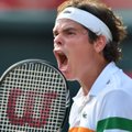 ATP turnyro Japonijoje pusfinalyje įspūdingai žaidęs M.Raoničius eliminavo A.Murray'ų