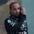 Hamiltoną rasistiniu žodžiu įžeidęs triskart „Formulės-1“ čempionas sulaukė griežtos kritikos