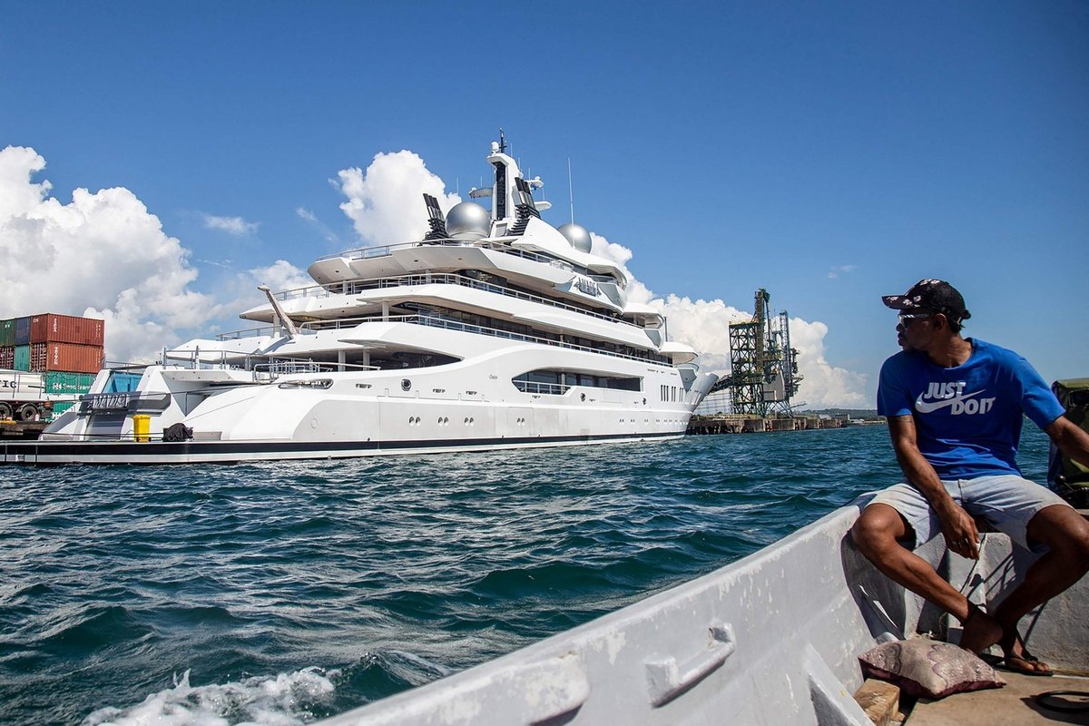 Sequestrato in Italia uno yacht di lusso forse di proprietà di Putin