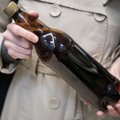 Nauji alkoholio draudimai: siūlo mažinti taros dydį