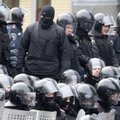 Ukrainoje – naujos priemonės protestuotojams įbauginti