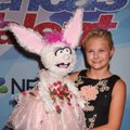„America’s Got Talent“ laimėjo neįtikėtiną talentą pademonstravusi 12-metė