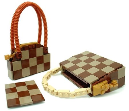 „Lego“ ir „Louis Vuitton“ rankinės