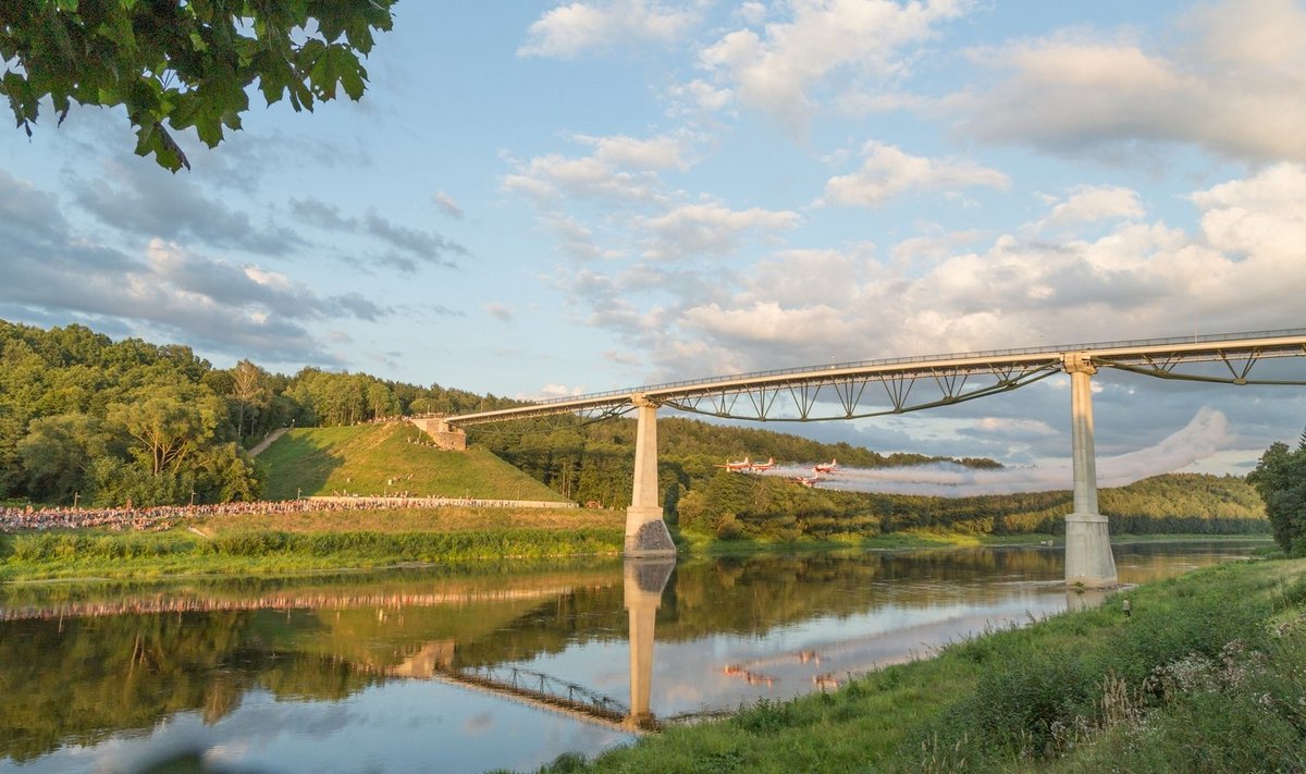 Baltosios rožės tiltas (V. Kuchalskio nuotr.)