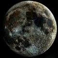 Parodė tikrąjį mūsų palydovo atvaizdą: Mėnulis, kokio savomis akimis nepamatysite