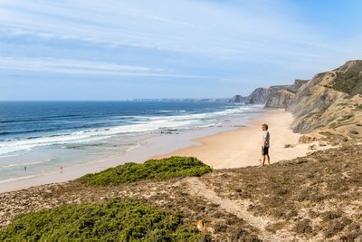 Algarvėje driekiasi net 150 km ilgio auksinė Atlanto vandenyno pakrantė, „Algarve Tourism Bureau“ nuotr