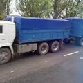 Mariupolio pareigūnas: okupantai sprunka į Rusiją, prie sienos – kilometrinės spūstys