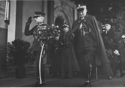 Iš kairės gen. Raštikis, gen. Tadeuszas Kasprzyckis, maršalka Edwardas Śmigły-Rydzas, pasiuntinys Jurgis Šaulys