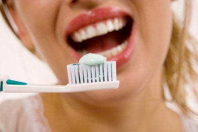 Natūralios dantų pastos galima pasigaminti ir namų sąlygomis