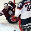 Latviai pasaulio ledo ritulio čempionate nokautavo JAV rinktinę