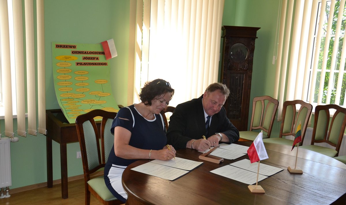 Gmina Mariampol podpisała umowę z gminą Białe Błota