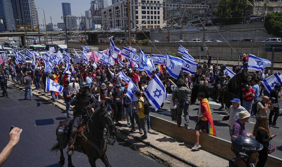 Izraelyje atsinaujino protestai dėl Netanyahu vyriausybės pasiūlymų