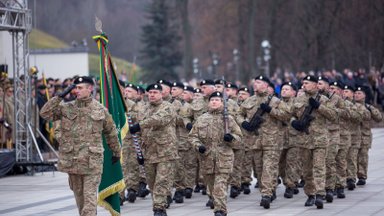 Ambicinga idėja Lietuvai, kuriai abejingi neliko ir kariškiai: ar toks siekis realus?