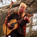 Nuo COVID-19 komplikacijų mirė JAV folkmuzikos legenda Johnas Prine'as