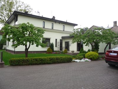 Dabar bene brangiausias Kaune parduodamas namas yra Aguonų gatvėje. Jo kaina – 900 tūkst. eurų