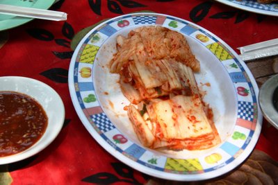 Kimči (specialiai paruošti kopūstai) Šiaurės Korėjoje