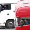 Lietuvos vežėjai prašo leisti įsivežti dar 15 tūkst. vairuotojų: lietuvių norinčiųjų dirbti neranda