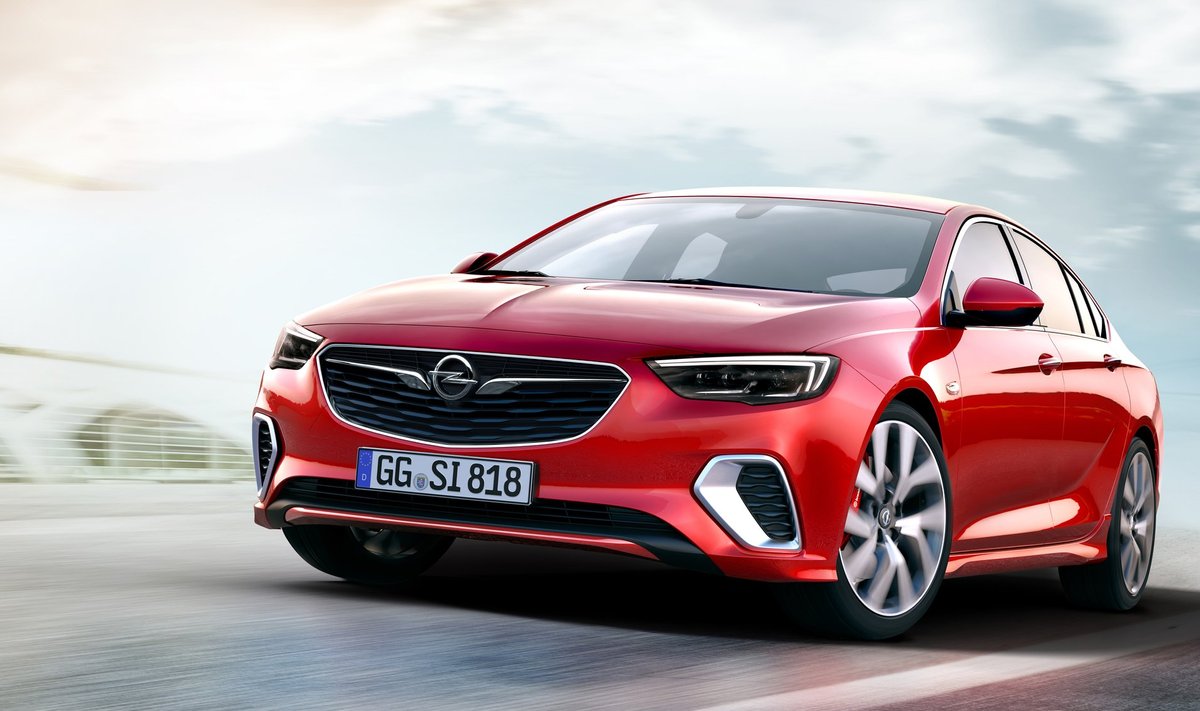 "Opel Insignia GSi"
