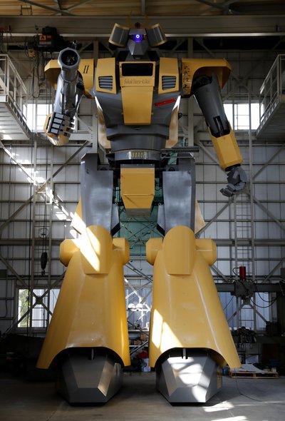Japonijoje sukurtas milžiniškas robotas
