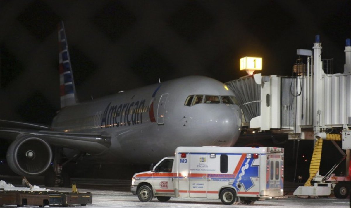 „American Airlines“ lėktuvas nusileido Niufaundlande, Kanadoje