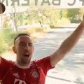 „Bayern“ prieš dvikovą su „Borussia“ kaitina aistras: pakartojo autobuso triuką