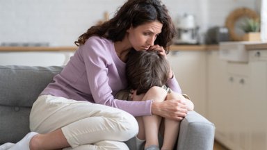 Vaikai skyrybų krizėje: pataria tėvams, ko jiems šiukštu nedaryti šiuo sudėtingu laikotarpiu