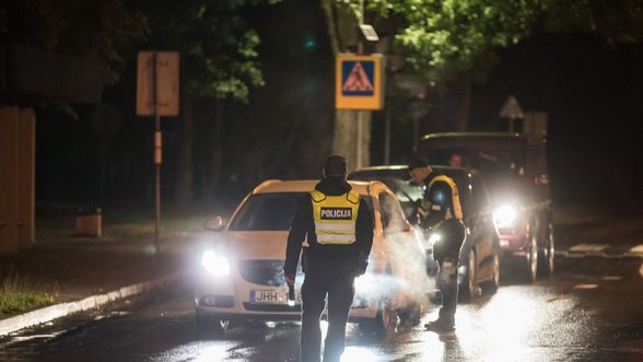 Žymios pavardės tarp neblaivių vairuotojų atvėrė Lietuvos kelių skaudulį: džiaugtis kol kas neturime dėl ko