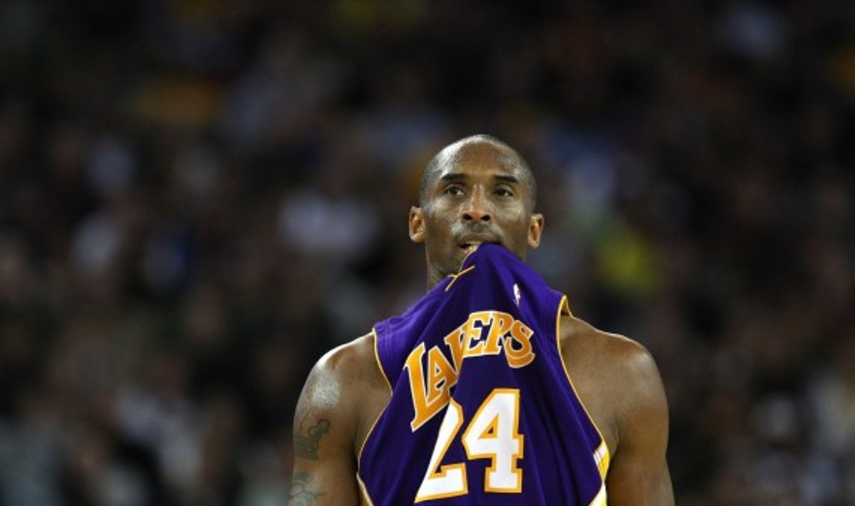 Kobe Bryantas ("Lakers")  