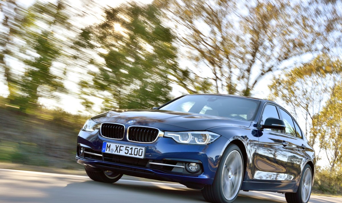 BMW 3-serijos Sport Line sedanas