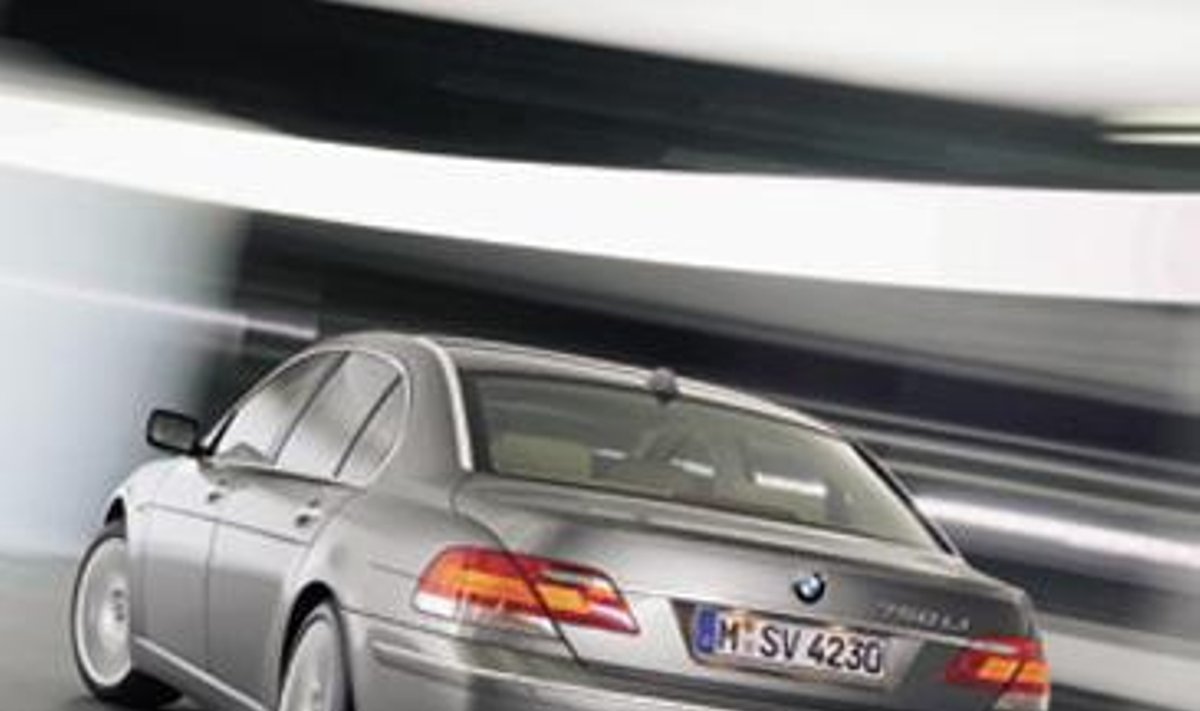 7 serijos BMW 2005m. pavasaris