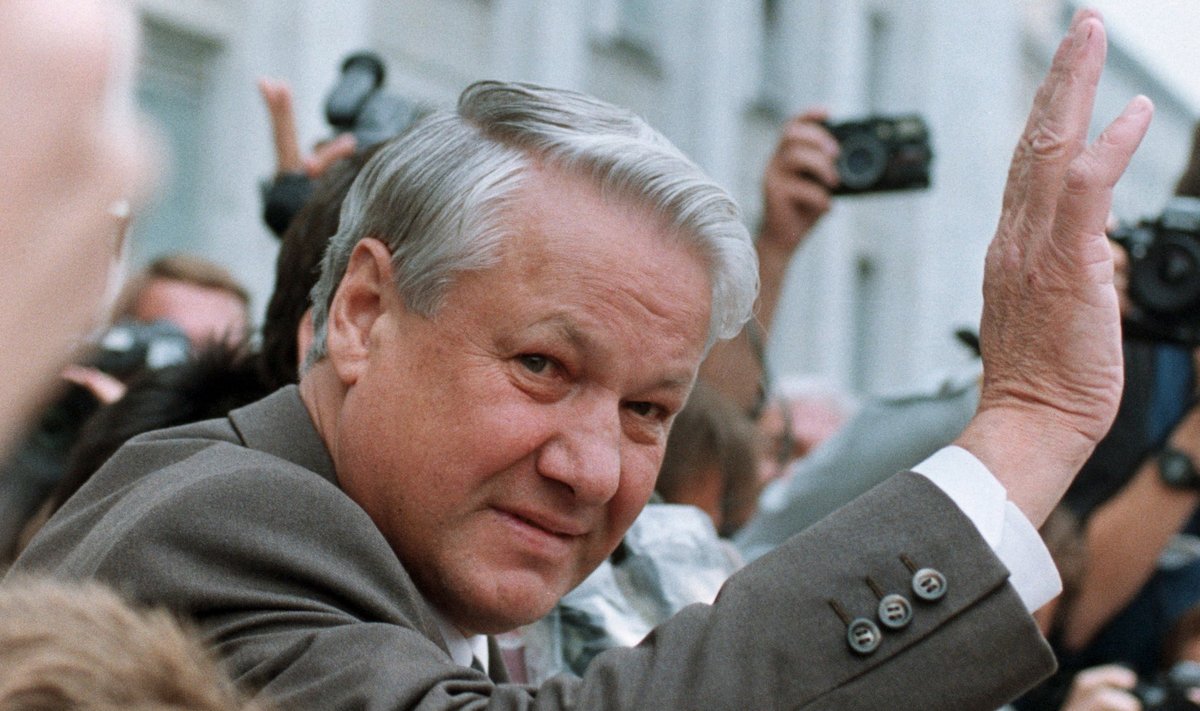 Borisas Jelcinas per pučą