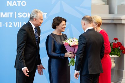 Lenkijos prezidentas Andrzej Duda, Pirmoji ponia Agata Kornhauser-Duda, Lietuvos Respublikos Prezidentas Gitanas Nausėda, Pirmoji ponia Diana Nausėdienė
