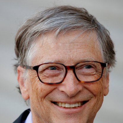 Billas Gatesas atvirai papasakojo, kaip dirbtinis intelektas pakeis mūsų gyvenimą jau per ateinančius penkerius metus