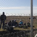 Vengrija: Europoje yra per 900 „neįžengiamų“ imigrantų getų