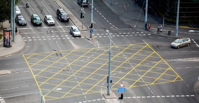 Geltonai paženklinta sankryža (vilnius.lt nuotrauka)