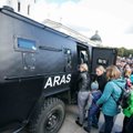 Литовская полиция организовала шоу кинологов, мотоакробатов, лошадей и бойцов Aras