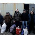 Į Kijevo kontroliuojamą teritoriją sugrįžo 20 separatistų nelaisvėje laikytų ukrainiečių
