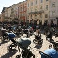 109 tušti vežimėliai – tiek vaikų jau žuvo per Ukrainoje vykstantį karą