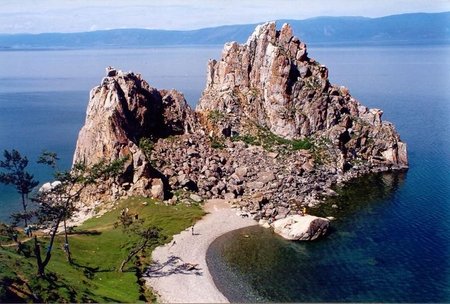Giliausio pasaulyje Baikalo ežero pakrantė 